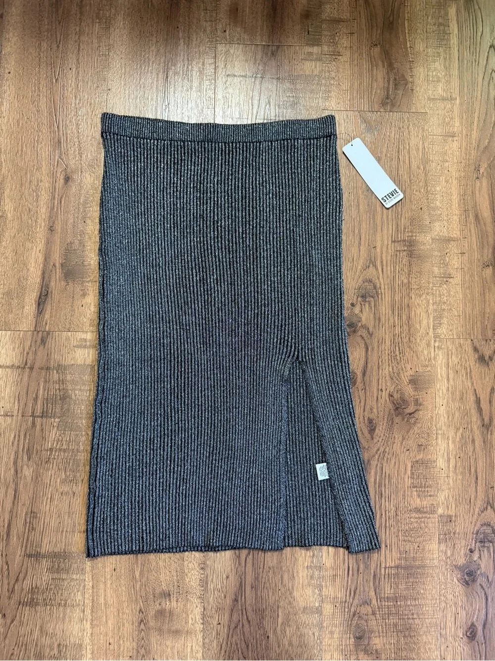 NWT!! STEVIE by STEVEN MADDEN Women's Gray Ribbed Skirt Size XL